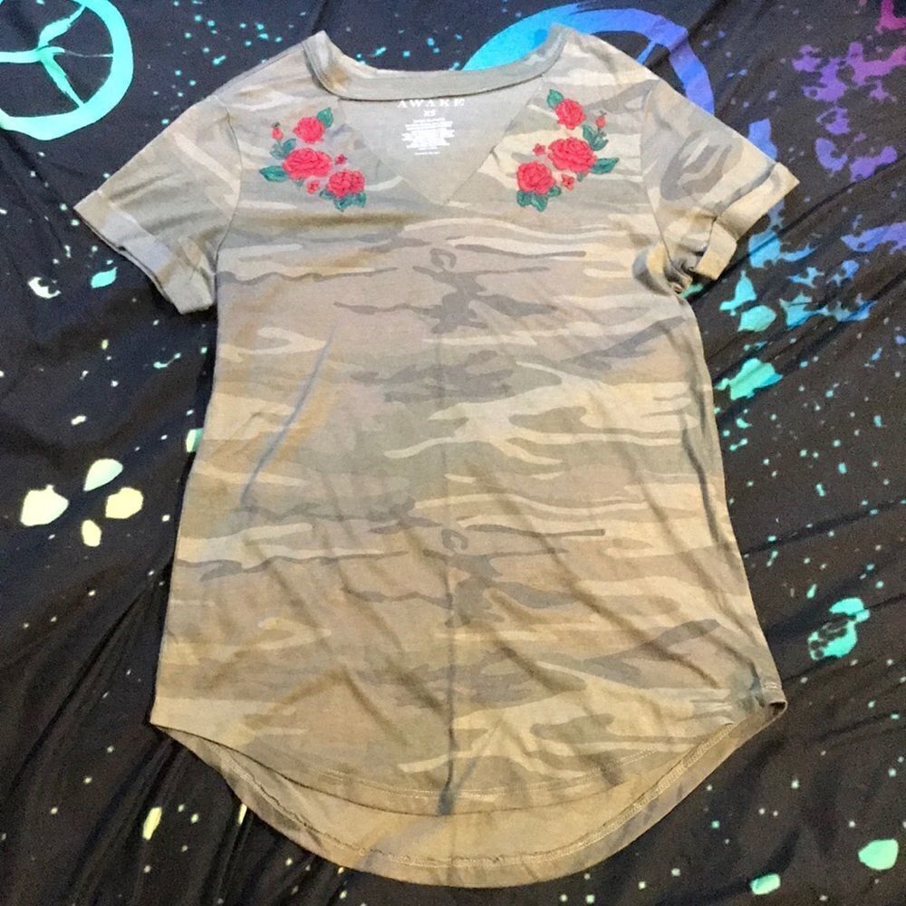 Rose Embroidered Camouflage T-Shirt